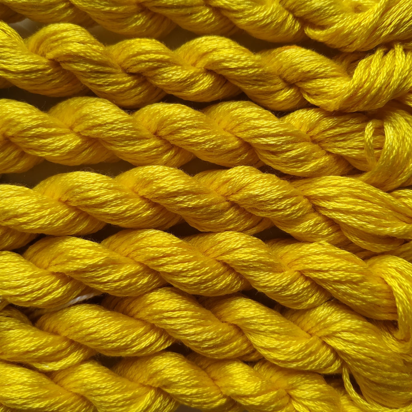 051 mini (E01)