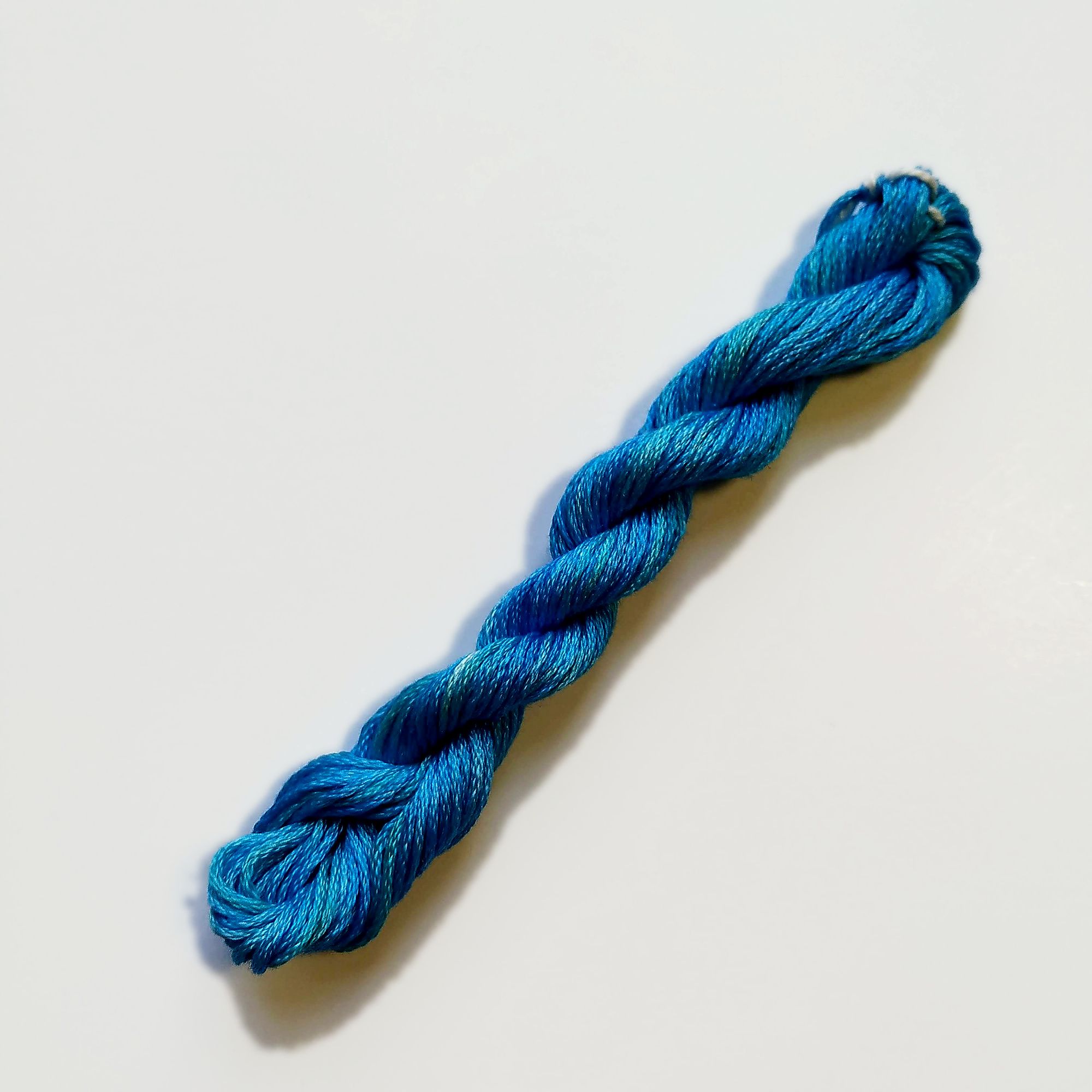 044. Blue MINI - Solid 100% mulberry Silk Thread - Image 2