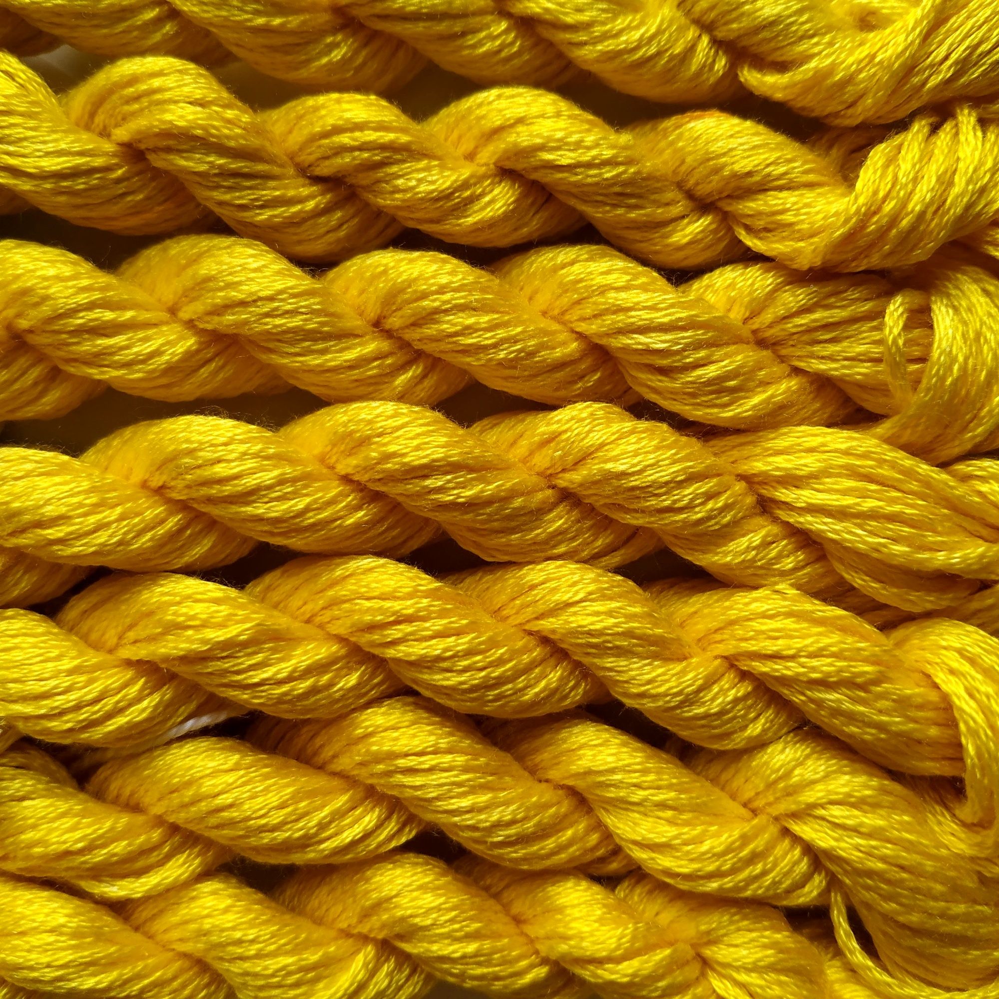051. Electric Yellow MINI - Solid 100% mulberry Silk Thread