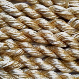 061. Ivory MINI - Solid 100% mulberry Silk Thread