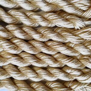062. Ivory Light MINI - Solid 100% mulberry Silk Thread