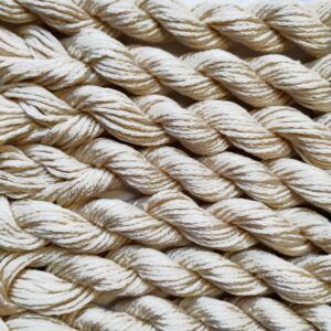 063. Cream MINI - Solid 100% mulberry Silk Thread