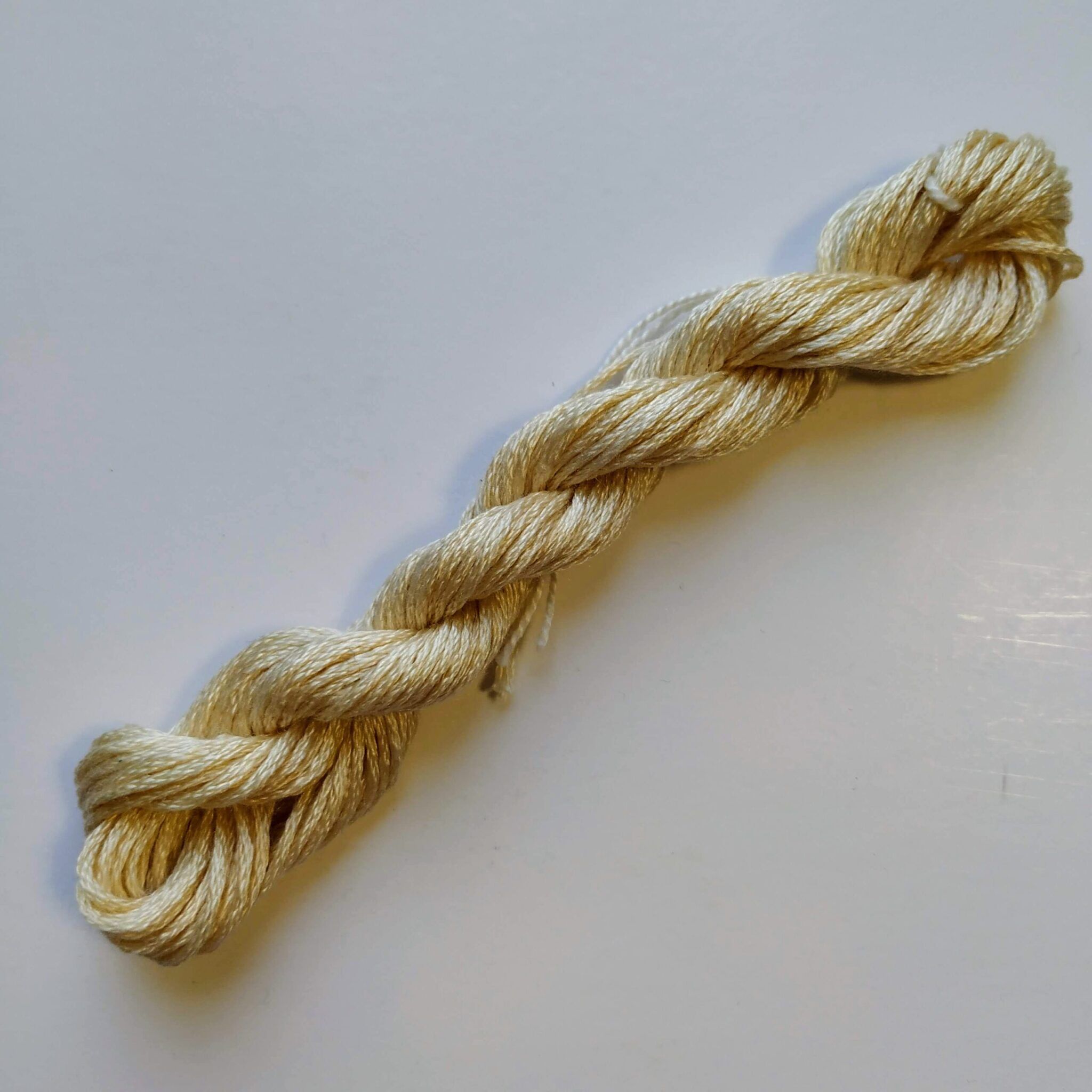 063. Cream MINI - Solid 100% mulberry Silk Thread - Image 2