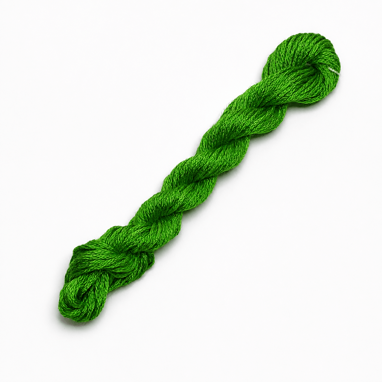 024. Leaf Green MINI - Solid 100% mulberry Silk Thread - Image 2