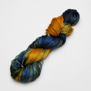 Midnight – Hand-Dyed mulberry Silk Hank, 50 g
